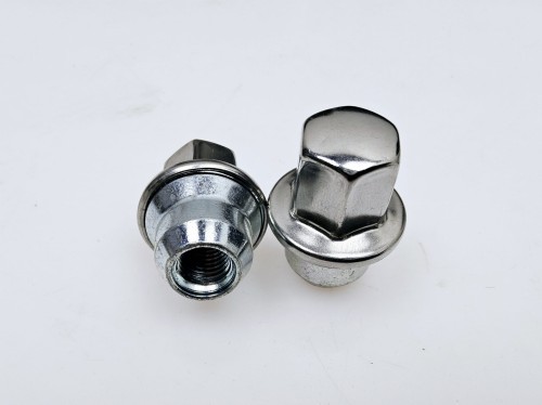 Nakrętka nakrętki koła Fiat Feemont Dodge- nowa 06504672