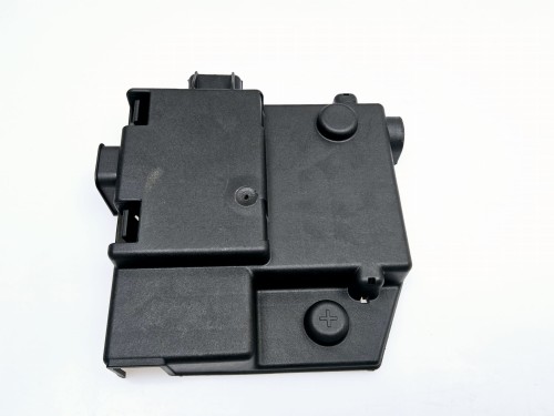 pokrywa klemy plusowej Fiat Linea  nowa 1331260080