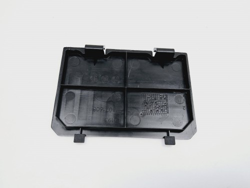 Zaślepka  nadkola przód  Fiat 500 lift nowa 71765780