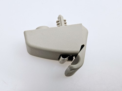Zaczep mocowanie  daszka przeciwsłonecznego  Fiat 500 nowy 735621493