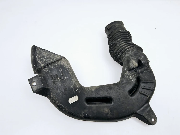 dolot powietrza Fiat Punto 2 1,216V  46755083