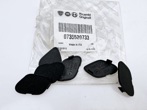 Zaślepka osłona  drzwi  Fiat Punto  po 2012 lewa nowa  735520733