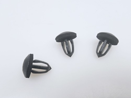 kołek wnętrza  Fiat  Doblo Fiorino Grande Punto nowy  735496082