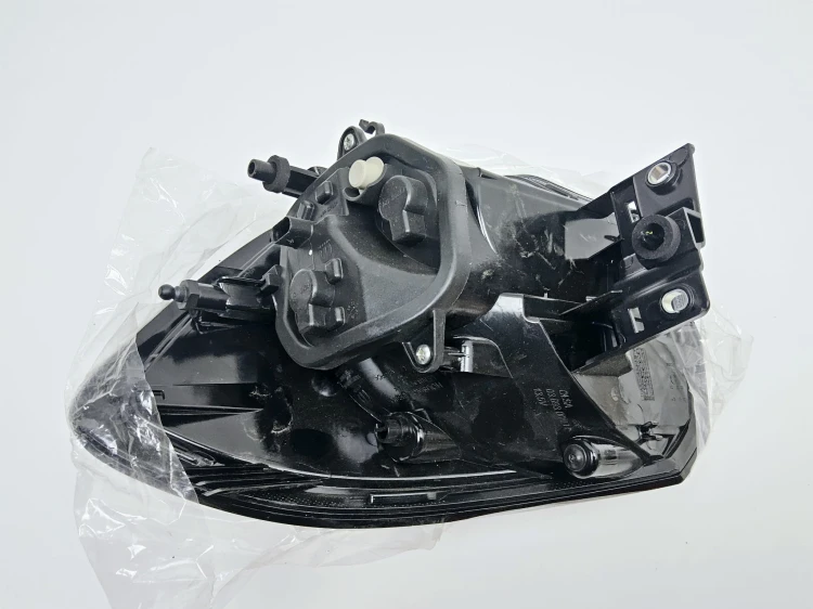 Lampa tylna lewa na błotnik Fiat Tipo