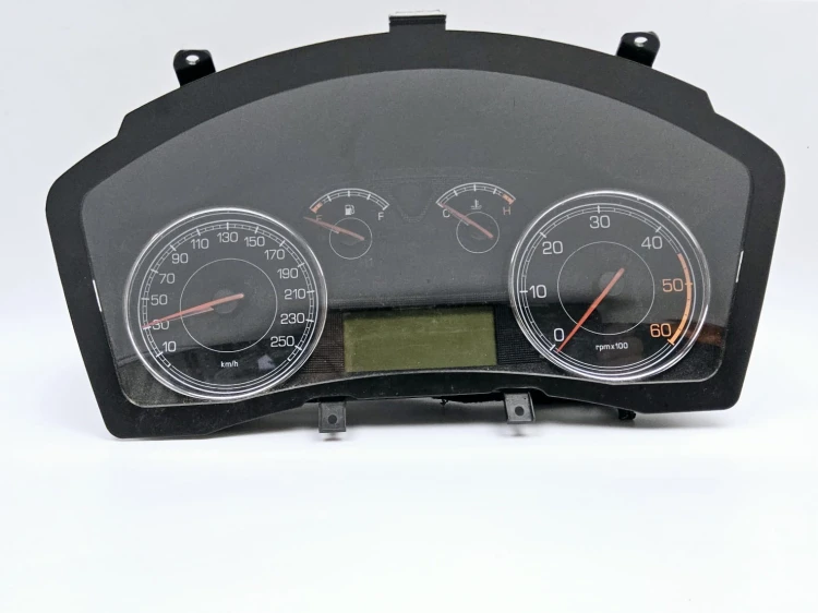 licznik, zestaw wskaźników Fiat Stilo 1,9 JTD 16V automat 51809897