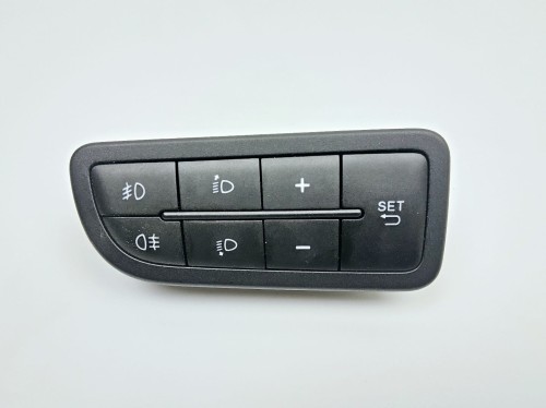 panel, przyciski świateł, menu, halogeny Fiat  Punto po 2012