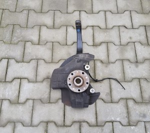 zwrotnica prawa przednia pod zacisk ATE Alfa Romeo 159 Brera 