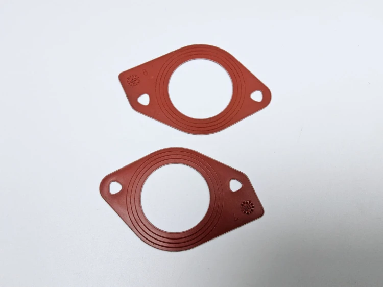 Uszczelka kolektora wody Fiat Alfa nowa 55212675