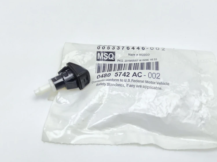 Dysza spryskiwacza Ram Dodge nowa 04805742ac