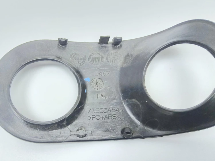 osłona plastikowa tempomatu Fiat 500L