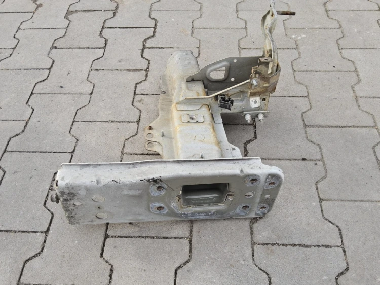 Przednia lewa ćwiartka Fiat Doblo 2010-2015