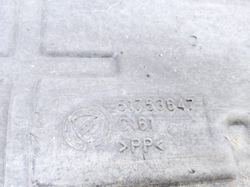 Lewa osłona silnika Fiat Croma