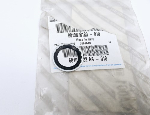 Nowa uszczelka  Fiat Alfa Jeep Lancia  10878180