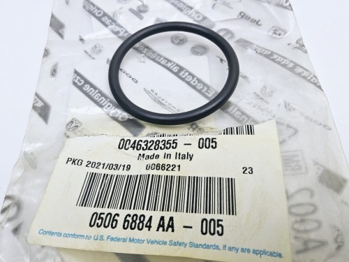 Jeep Grand Cherokee   05066884AA
