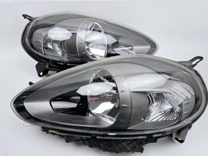 Lampa, reflektor, reflektory lewy i prawy Fiat Punto Evo