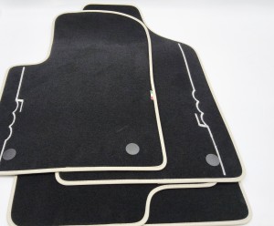 Dywaniki  welurowe Fiat 500 - nowe 71807944