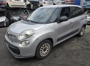 cały przód, maska, zderzak, lampy, błotniki, pas,  chłodnice  Fiat 500L