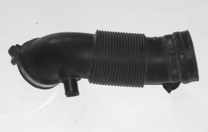rura wlotu powietrza Alfa Romeo 147 1,6 TS 46741124
