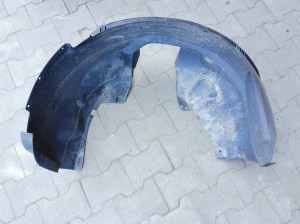 nadkole plastikowe przednie lewe Lancia Delta III 51809101