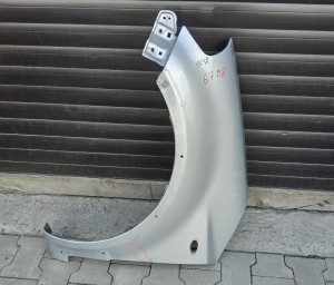 błotnik przedni lewy Fiat Sedici SX4 srebrny metalik