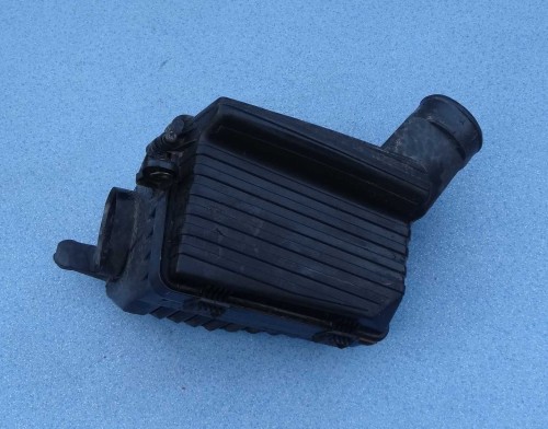 filtr powietrza Alfa Romeo 145 1,9 JTD.JPG