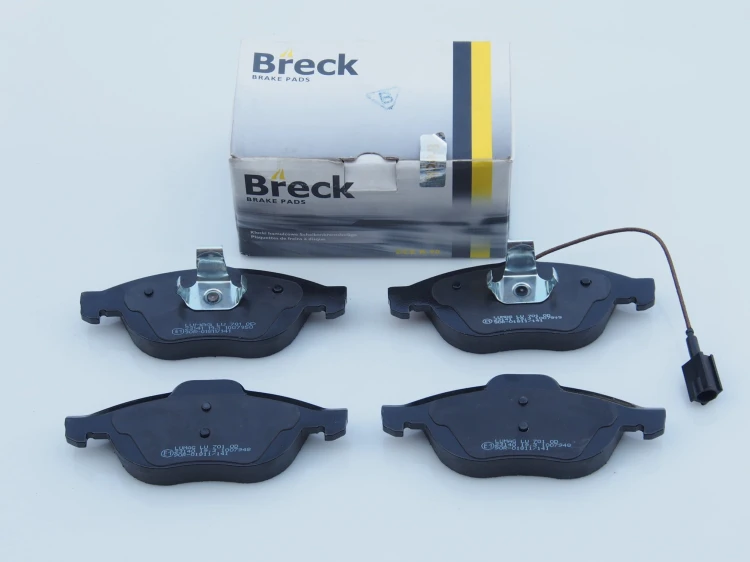klocki Breck Alfa 156 lite tarcze 1.jpg