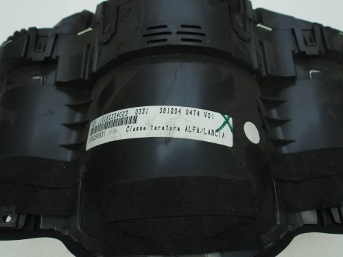 156056631 alfa 147 lift 1.jpg