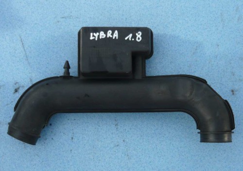 rura dolotowa od filtra powietrza Lancia Lybra 1,8 16V
