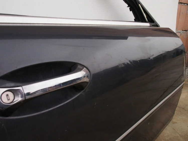 drzwi  prawe przednie Lancia Thesis 3.jpg