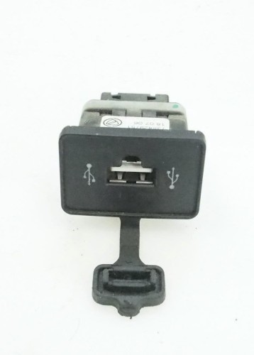 usb grande 2.jpg