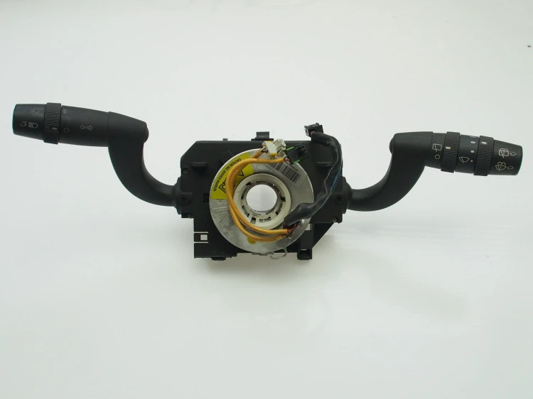 przełącznik Fiat Croma 07353997320 1.jpg