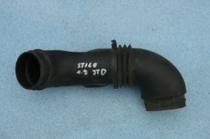 rura wlotu do filtra powietrza Fiat Stilo 1,9 JTD 46800164