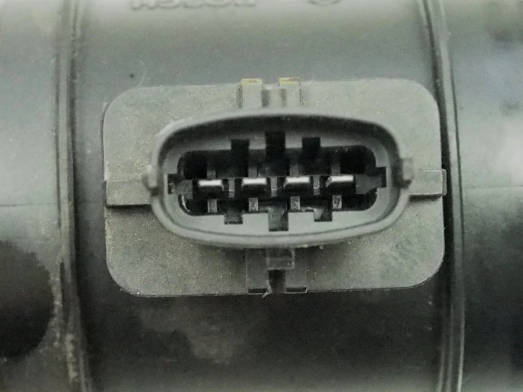 przepływomierz Bosch 0281006054 Fiat 55220715 2.jpg