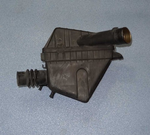 obudowa filtru powietrza siena 1,6 16V.JPG