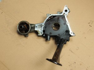 pompa oleju Alfa Romeo 147  1,6 TS