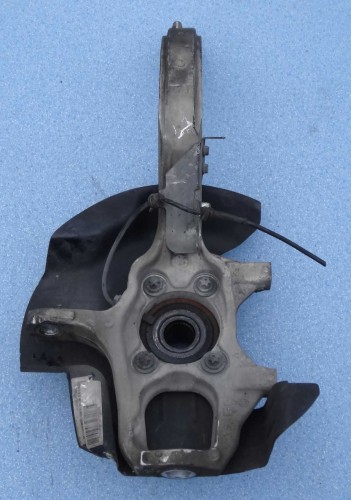 zwrotnica aluminiowa lewa Brembo 1.JPG