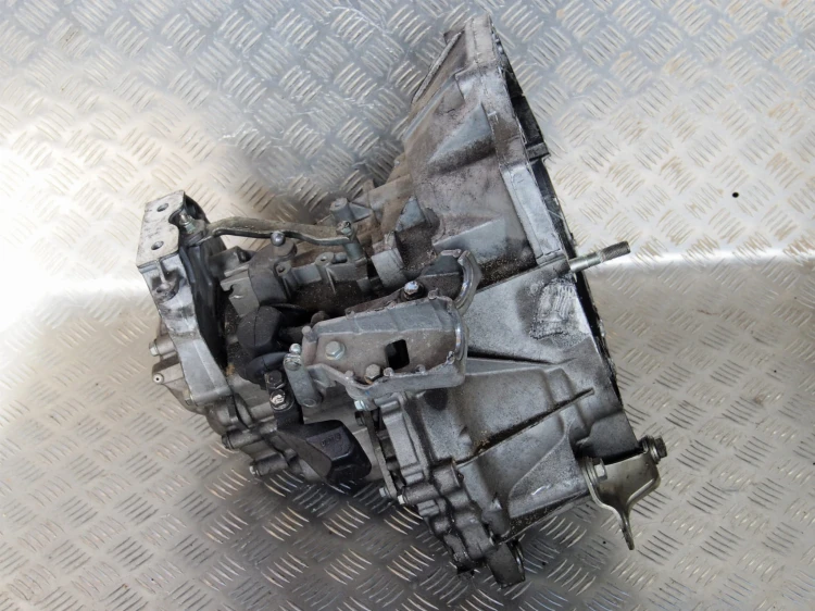 Alfa Mito 1,4 T-JET 4.jpg