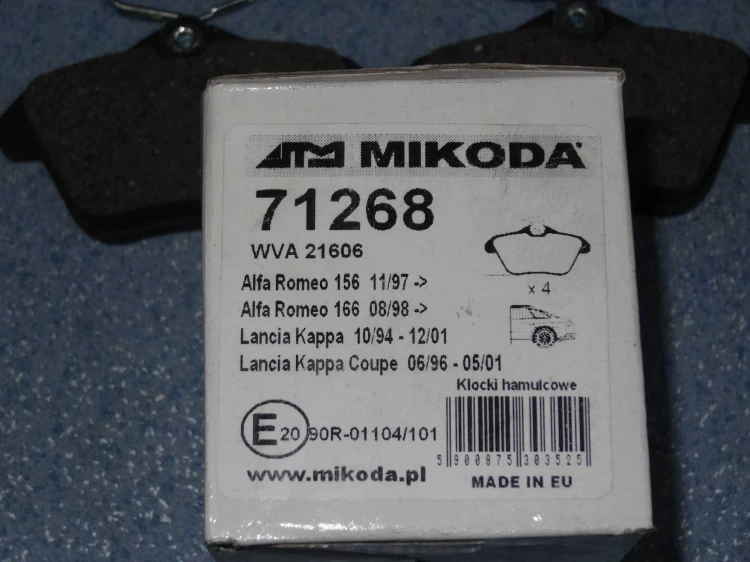 klocki tylne Alfa 156 71268 3.JPG