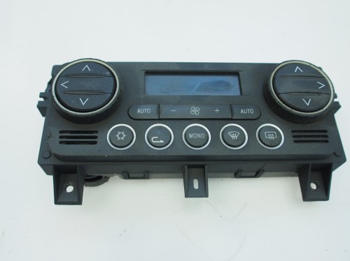 panel klimatyzacji Alfa 159.jpg