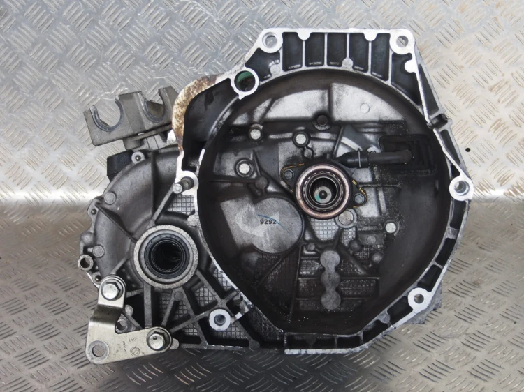 Lancia Ypsilon 2012 skrzynia 1,3 Multijet 5.jpg