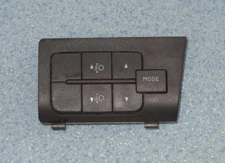 panel 1.JPG