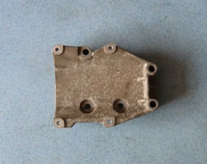 wspornik, łapa, podstawa kompresora klimatyzacji Fiat Alfa Lancia silnik 1,9 JTD