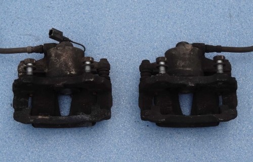 Fiat Grande Punto zacisk hamulcowy przedni lewy prawy komplet ( tarcza wentylowana 257 mm.)